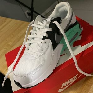 Women’s Nike Air Max